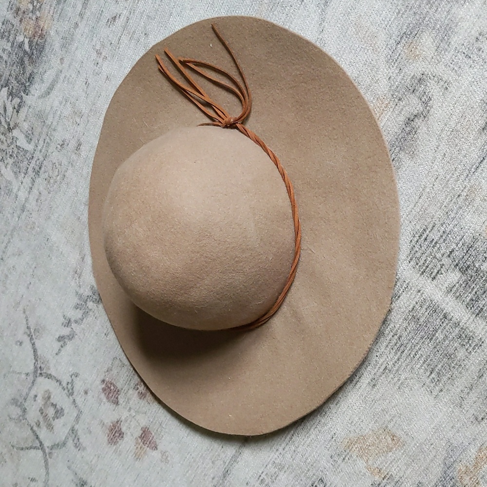 Tan Floppy Hat